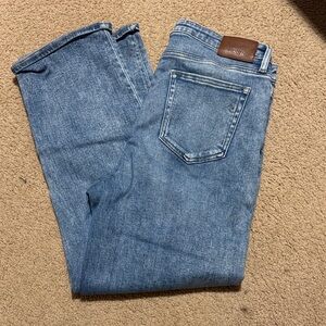 Hidden straight leg Jeans